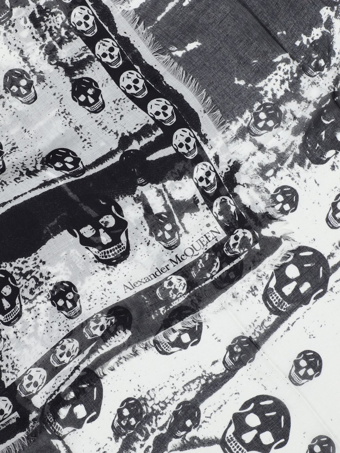 Alexander McQueen black-and-white skull print scarf detail